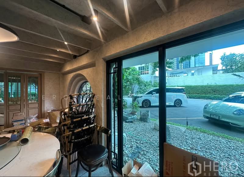 For Rent Detached House for commercial BTS Thonglor, Watthana, Bangkok HRE01116, กรุงเทพ, สุขุมวิท, คลองเตยเหนือ, วัฒนา, กรุงเทพ, 276 ตร.ม., พื้นที่ขายของ ให้เช่า, โดย Hero Realtor Co., Ltd., 500437717 - DDproperty.com