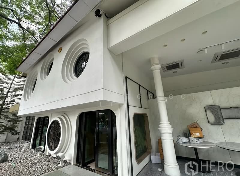 For Rent Detached House for commercial BTS Thonglor, Watthana, Bangkok HRE01116, กรุงเทพ, สุขุมวิท, คลองเตยเหนือ, วัฒนา, กรุงเทพ, 276 ตร.ม., พื้นที่ขายของ ให้เช่า, โดย Hero Realtor Co., Ltd., 500437717 - DDproperty.com
