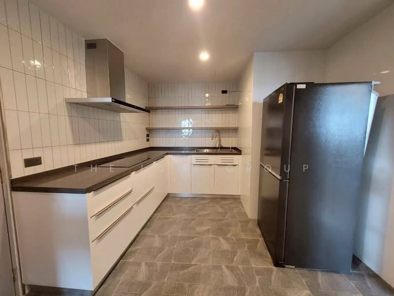 President Park Sukhumvit 24, Bangkok, 99 Sukhumvit 24 Alley, Khlongtoei Nua, Watthana, Bangkok, 3 Bedrooms, 226 sqm, Condo For Rent, by The Luxe Group, 500437783 - DDproperty.com