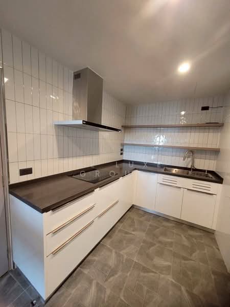 President Park Sukhumvit 24, Bangkok, 99 Sukhumvit 24 Alley, Khlongtoei Nua, Watthana, Bangkok, 3 Bedrooms, 226 sqm, Condo For Rent, by The Luxe Group, 500437783 - DDproperty.com