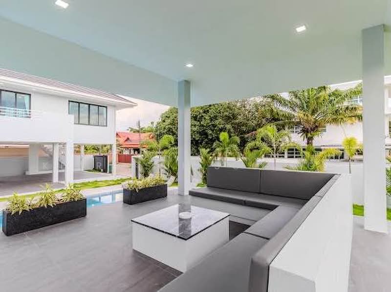 4-BR House, Phuket, Rawai, Muang Phuket, Phuket, 4 Bedrooms, 315 sqm, Single Detached House For Sale, by Keartisuk Sookkow, 500437844 - DDproperty.com