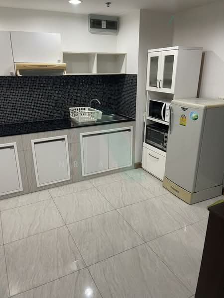 Resorta Yen-Akat, Bangkok, 270 87 Soi Amon, Chong Nonsi, Yan Nawa, Bangkok, 1 Bedroom, 39 sqm, Condo For Sale, by NR agent, 500437861 - DDproperty.com