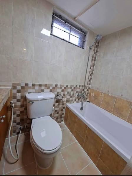 D.H.Grand Tower, Bangkok, Soi Prommit, Khlong Tan Nua, Watthana, Bangkok, 3 Bedrooms, 280 sqm, Condo For Rent, by Hathaichanok Saenset, 500437910 - DDproperty.com