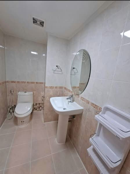 D.H.Grand Tower, Bangkok, Soi Prommit, Khlong Tan Nua, Watthana, Bangkok, 3 Bedrooms, 280 sqm, Condo For Rent, by Hathaichanok Saenset, 500437910 - DDproperty.com