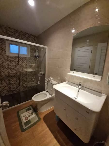 3-BR House, Chon Buri (Pattaya), Bang Lamung, Bang Lamung (Pattaya), Chon Buri (Pattaya), 3 Bedrooms, 204 sqm, Single Detached House For Sale, by Vikrant Kokar, 500437936 - DDproperty.com