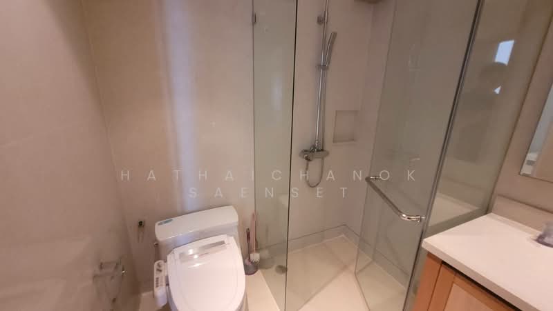 The Emporio Place, Bangkok, 93 Soi Sukhumvit 24, Sukhumvit Road, Khong Tan, Khlong Toei, Bangkok, 1 Bedroom, 72 sqm, Condo For Rent, by Hathaichanok Saenset, 500437947 - DDproperty.com
