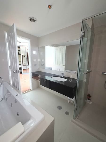 Belle Grand Rama 9, Bangkok, 131 Rama 9 Road, Huai Khwang, Bangkok, 3 Bedrooms, 108 sqm, Condo For Rent, by Nakarin Sookpaiboon, 500437962 - DDproperty.com