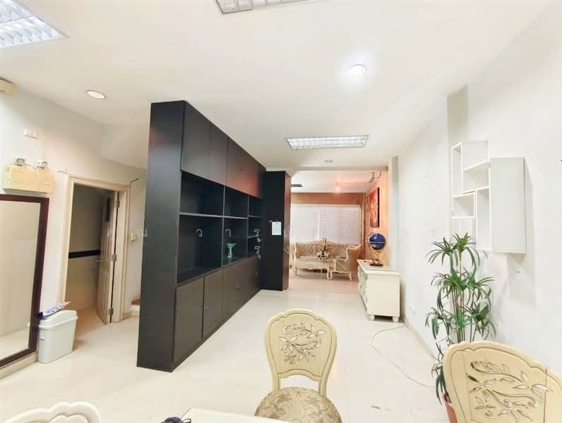 Baan Klang Muang Monte-Carlo : บ้านกลางเมือง มอนติ-คาร์โล, กรุงเทพ, ถนน หมู่บ้านกลางเมืองมอลติ-คาโล รัชวิภา, ลาดยาว, จตุจักร, กรุงเทพ, 130 ตร.ม., ทาวน์เฮ้าส์ ขาย, โดย คุณ วารุณี นิราช (รุ้ง), 500438038 - DDproperty.com