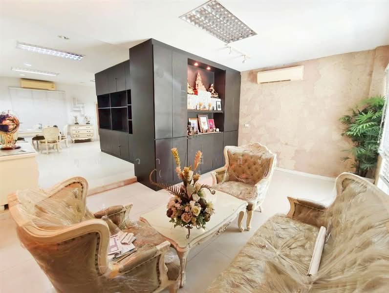 Baan Klang Muang Monte-Carlo : บ้านกลางเมือง มอนติ-คาร์โล, กรุงเทพ, ถนน หมู่บ้านกลางเมืองมอลติ-คาโล รัชวิภา, ลาดยาว, จตุจักร, กรุงเทพ, 130 ตร.ม., ทาวน์เฮ้าส์ ขาย, โดย คุณ วารุณี นิราช (รุ้ง), 500438038 - DDproperty.com