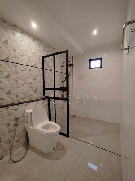 undefined, Chon Buri (Pattaya), Huai Yai, Bang Lamung (Pattaya), Chon Buri (Pattaya), 3 Bedrooms, 220 sqm, Villa For Rent, by Patchara Srisak, 500438053 - DDproperty.com
