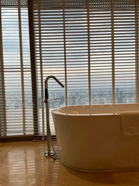Magnolias Ratchadamri Boulevard, Bangkok, Ratchadamri Road, Lumphini, Pathum Wan, Bangkok, 3 Bedrooms, 360 sqm, Condo For Rent, by Nakarin Sookpaiboon, 500438067 - DDproperty.com