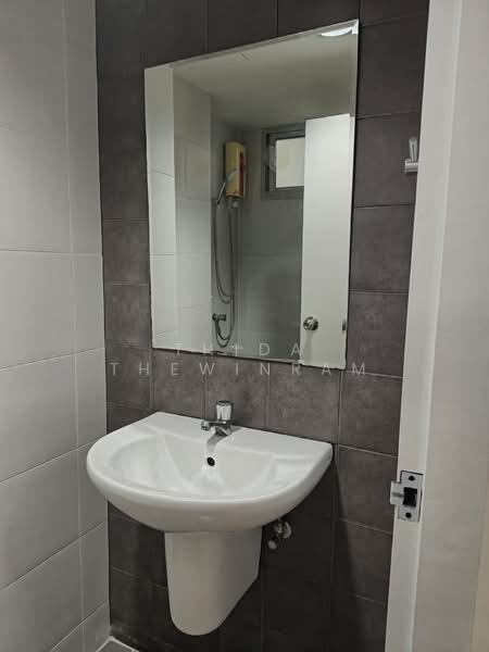 My Condo Sukhumvit 81, Bangkok, Soi Sukhumvit 81 Sukhumvit Road, Bang Chak, Phra Khanong, Bangkok, 1 Bedroom, 35 sqm, Condo For Rent, by Thida Thewinram, 500438070 - DDproperty.com