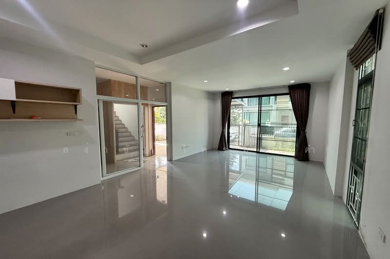 Cubic 2 Wongwaen-Klong 5 : คิวบิค 2 วงแหวน-คลอง 5, ปทุมธานี, ซอยสุขศิริ, คลองห้า, คลองหลวง, ปทุมธานี, 150 ตร.ม., บ้านแฝด ขาย, โดย สง่าชัย ไทรทองคำ, 500438083 - DDproperty.com