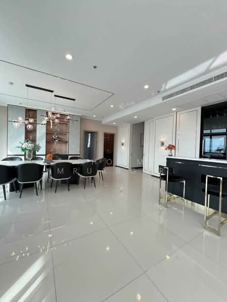 Supalai Oriental Sukhumvit 39, Bangkok, Soi Sukhumvit 39, Khlong Tan Nua, Watthana, Bangkok, 3 Bedrooms, 365 sqm, Condo For Rent, by Phoom Imruangsri, 500438107 - DDproperty.com