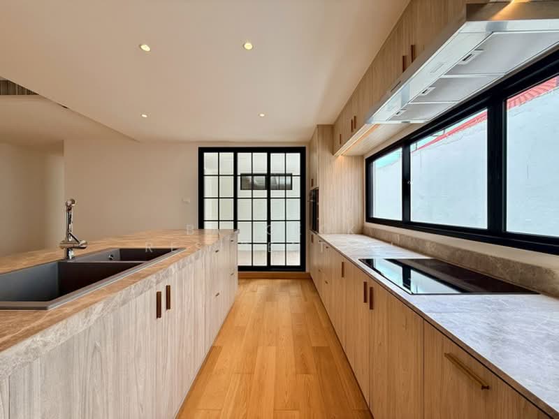 Single House, Bangkok, Sukhumvit 65, Khlong Tan Nua, Watthana, Bangkok, 5 Bedrooms, 540 sqm, Single Detached House For Sale, by Bangkok Residential, 500438111 - DDproperty.com