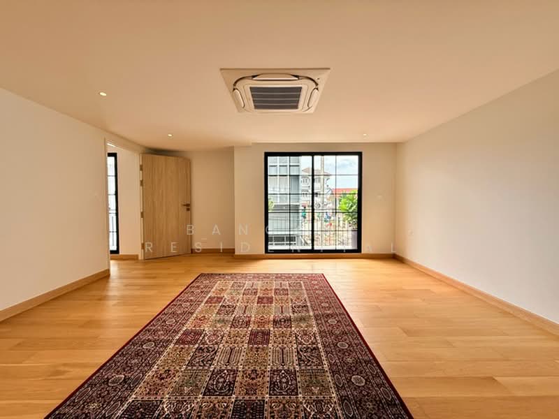 Single House, Bangkok, Sukhumvit 65, Khlong Tan Nua, Watthana, Bangkok, 5 Bedrooms, 540 sqm, Single Detached House For Sale, by Bangkok Residential, 500438111 - DDproperty.com