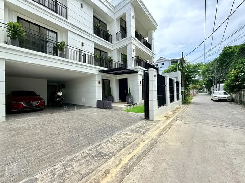 Single House, Bangkok, Sukhumvit 65, Khlong Tan Nua, Watthana, Bangkok, 5 Bedrooms, 540 sqm, Single Detached House For Sale, by Bangkok Residential, 500438111 - DDproperty.com