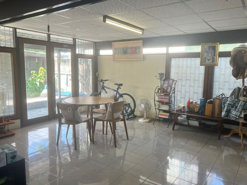บ้านเดี่ยวพร้อมที่ดินสำโรงเหนือ สมุทรปราการ, Samut Prakan, Samrong Nua, Muang Samut Prakarn, Samut Prakan, 4 Bedrooms, 150 sqm, Single Detached House For Sale, by The Best Property เมย์, 500438178 - DDproperty.com