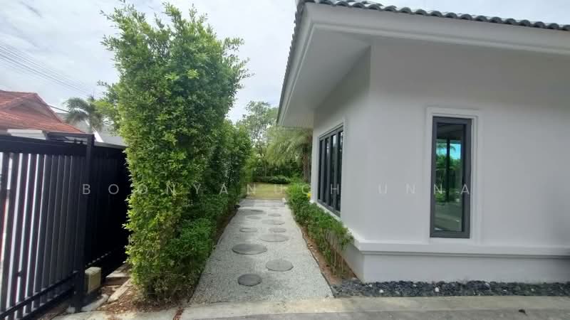 undefined, Chon Buri (Pattaya), Nong Pru, Bang Lamung (Pattaya), Chon Buri (Pattaya), 4 Bedrooms, 250 sqm, Single Detached House For Sale, by Boonyanuch Unna, 500438181 - DDproperty.com