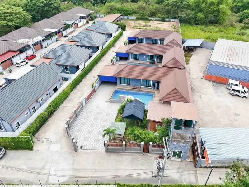 3-BR House, Chon Buri (Pattaya), Nong Pru, Bang Lamung (Pattaya), Chon Buri (Pattaya), 3 Bedrooms, 204 sqm, Single Detached House For Sale, by Boonyanuch Unna, 500438198 - DDproperty.com