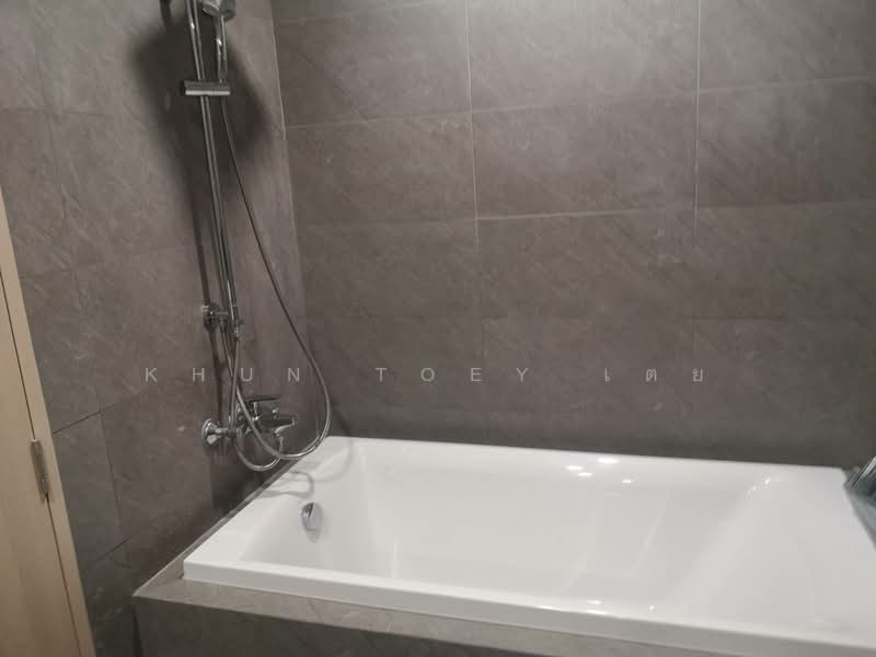 Skyrise Avenue Sukhumvit 64, Bangkok, 3 Soi Sukhumvit 64, Bang Chak, Phra Khanong, Bangkok, 2 Bedrooms, 55 sqm, Condo For Rent, by Khun Toey เตย, 500438223 - DDproperty.com