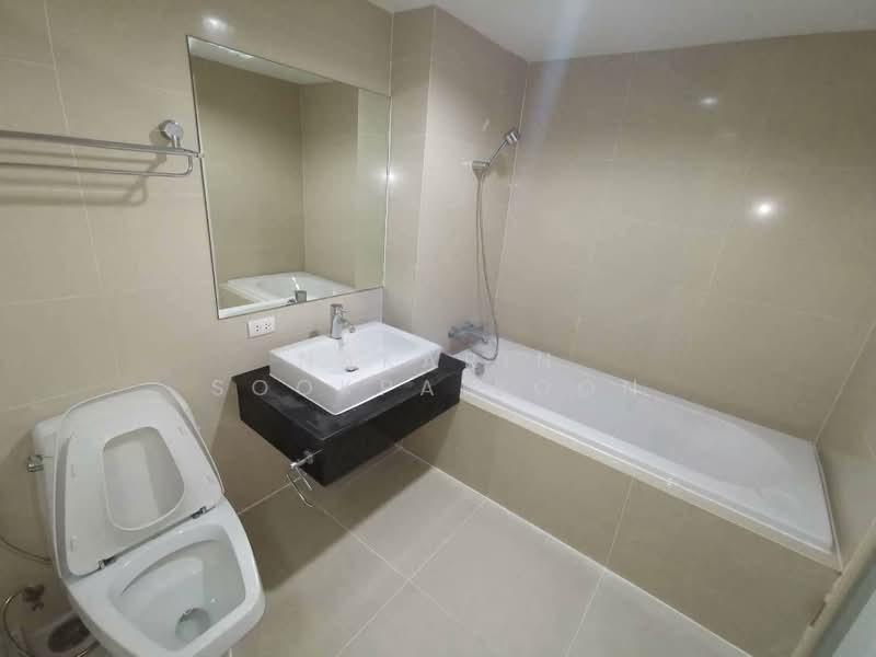 Belle Grand Rama 9, Bangkok, 131 Rama 9 Road, Huai Khwang, Bangkok, 3 Bedrooms, 97 sqm, Condo For Rent, by Nakarin Sookpaiboon, 500438228 - DDproperty.com