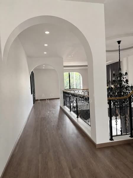 บ้านเดี่ยว 3 ชั้น นาคนิวาส 2 ลาดพร้าว 71 พร้อมสระว่ายน้ำ, Bangkok, Wang Thonglang, Bangkok, 6 Bedrooms, 800 sqm, Single Detached House For Sale, by Saowaluk Anupong, 500438246 - DDproperty.com