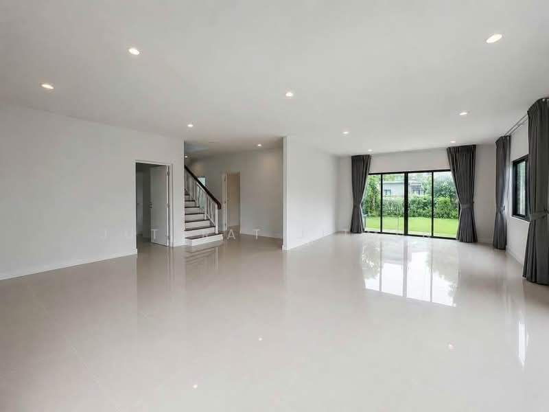 Habitia Yard Ramintra, Bangkok, Panya-intra Road, Sam Wa Tawan Tok, Khlong Sam Wa, Bangkok, 4 Bedrooms, 262 sqm, Single Detached House For Rent, by Jutarat Jitmun, 500438282 - DDproperty.com