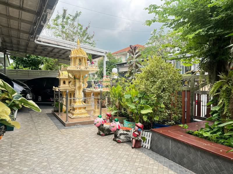Parichart Suwinthawong : ปาริชาต สุวินทวงศ์, กรุงเทพ, ถนน คุ้มเกล้า, แสนแสบ, มีนบุรี, กรุงเทพ, 150 ตร.ม., บ้านเดี่ยว ขาย, โดย สินรัตน์ ปรีชานุกูล, 500438296 - DDproperty.com