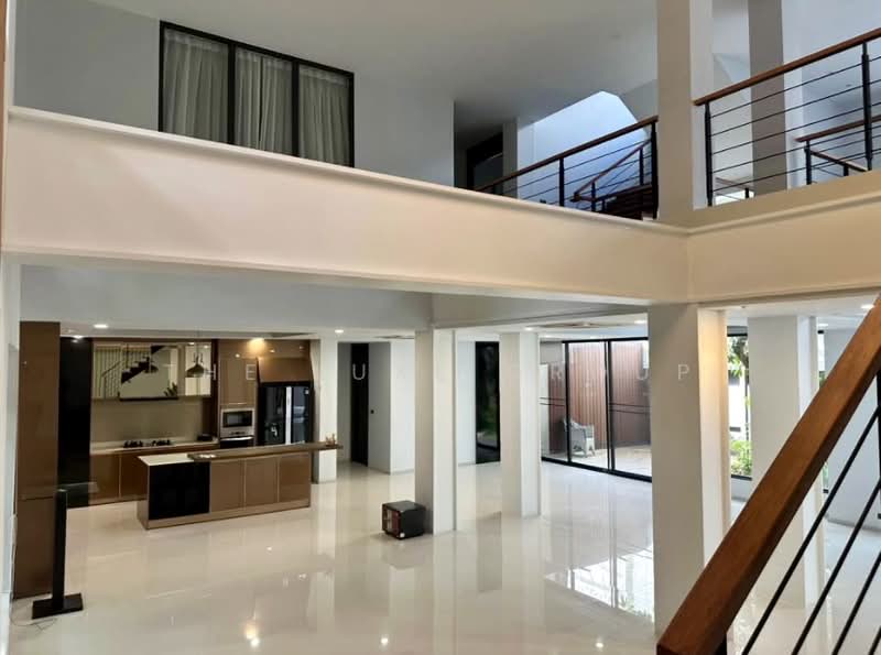 Single House with Private Pool in Sukhumvit 71, กรุงเทพ, พระโขนงเหนือ, วัฒนา, กรุงเทพ, 700 ตร.ม., บ้านเดี่ยว ขาย, โดย The Luxe Group, 500438309 - DDproperty.com