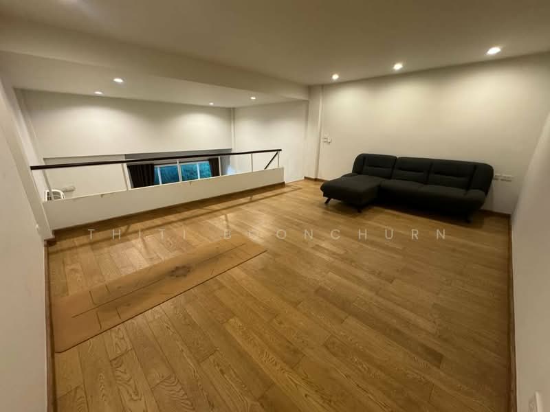 Townhouse, 4 Bedroom, Nears Ekkamai BTS, Bangkok, Phra Kanong Nua, Watthana, Bangkok, 4 Bedrooms, 220 sqm, Townhouse For Rent, by Thiti Boonchurn, 500438336 - DDproperty.com