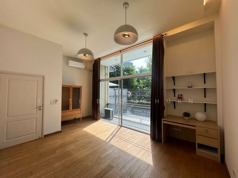 Townhouse, 4 Bedroom, Nears Ekkamai BTS, Bangkok, Phra Kanong Nua, Watthana, Bangkok, 4 Bedrooms, 220 sqm, Townhouse For Rent, by Thiti Boonchurn, 500438336 - DDproperty.com