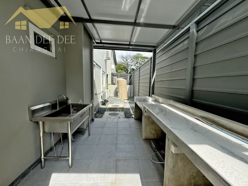 A house for rent near Payap University, Chiang Mai Rental Price: 55,000 THB / month No.6H227, Chiang Mai, Nong Pa Krang, Muang Chiang Mai, Chiang Mai, 4 Bedrooms, 150 sqm, Single Detached House For Rent, by Baandeedee Chiangmai, 500438347 - DDproperty.com