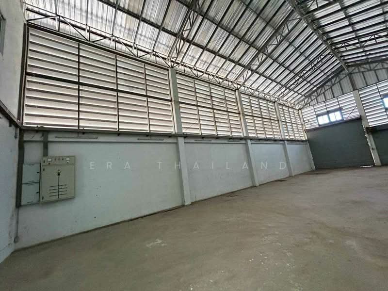 ขายด่วน!!! ที่ดิน + โกดัง + ออฟฟิศ = 1 ไร่ (400 ตรว), ปทุมธานี, หน้าไม้, ลาดหลุมแก้ว, ปทุมธานี, 360 ตร.ม., โกดัง-โรงงาน ขาย, โดย ERA Thailand, 500438358 - DDproperty.com