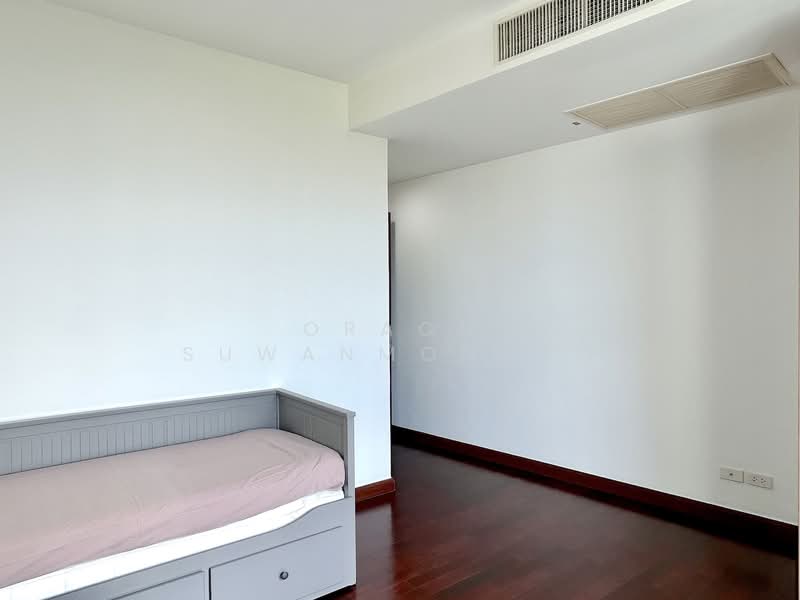 Baan Rajprasong, Bangkok, 3 Rajdamri Road, Lumphini, Pathum Wan, Bangkok, 2 Bedrooms, 118 sqm, Condo For Sale, by Oraon Suwanmongko, 500438387 - DDproperty.com
