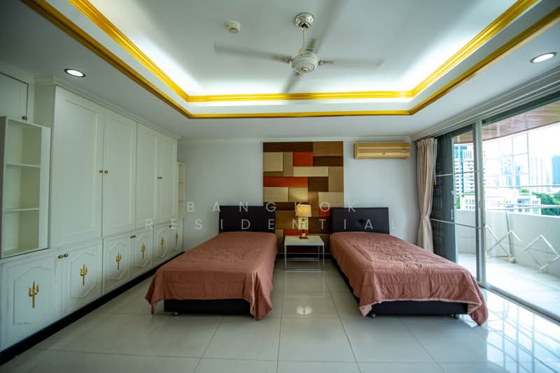 Oriental Towers, Bangkok, 25 Soi Ekkamai 12, Ekkamai Road, Khlong Tan Nua, Watthana, Bangkok, 4 Bedrooms, 350 sqm, Condo For Sale, by Bangkok Residential, 500438492 - DDproperty.com