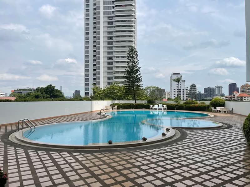 Oriental Towers, Bangkok, 25 Soi Ekkamai 12, Ekkamai Road, Khlong Tan Nua, Watthana, Bangkok, 4 Bedrooms, 350 sqm, Condo For Sale, by Bangkok Residential, 500438492 - DDproperty.com