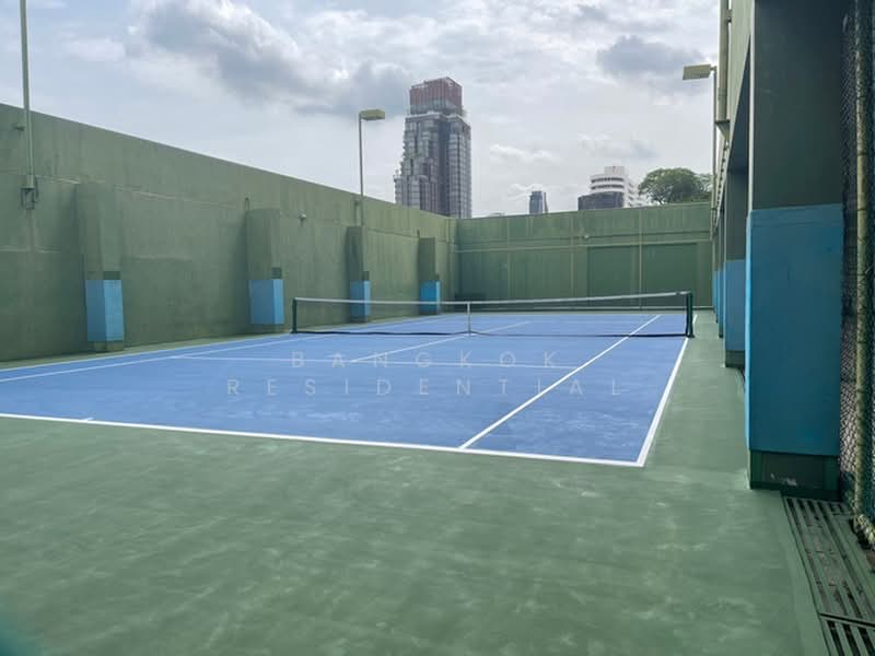 Oriental Towers, Bangkok, 25 Soi Ekkamai 12, Ekkamai Road, Khlong Tan Nua, Watthana, Bangkok, 4 Bedrooms, 350 sqm, Condo For Sale, by Bangkok Residential, 500438492 - DDproperty.com