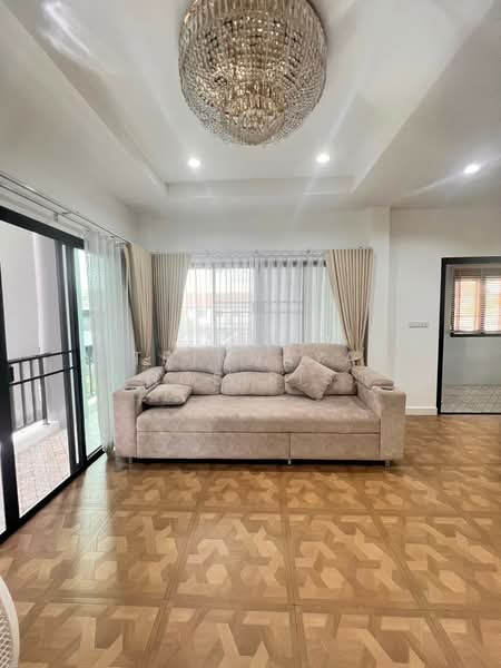 4-BR House, Bangkok, Suan Luang, Bangkok, 4 Bedrooms, 200 sqm, Single Detached House For Sale, by Trinnaya Dungsirisangthong, 500438496 - DDproperty.com