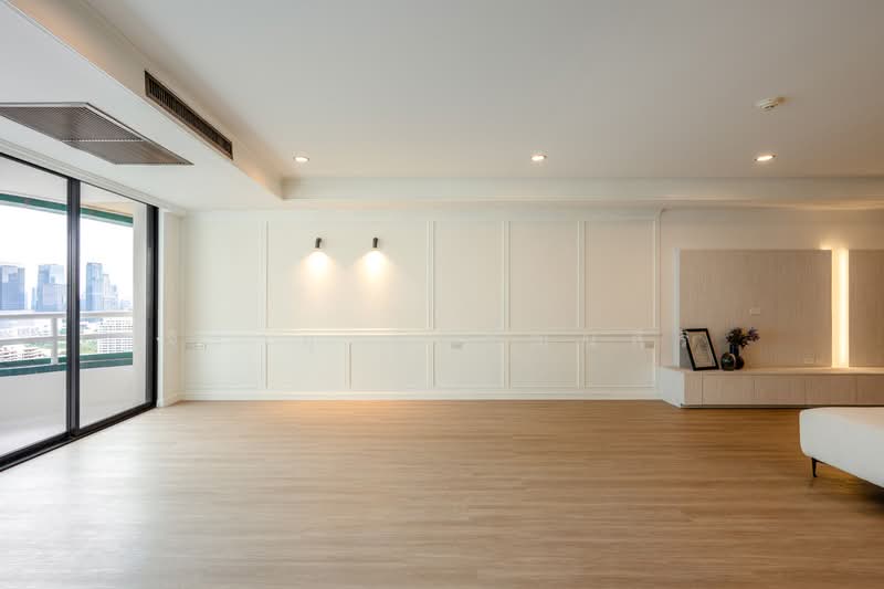 Las Colinas, Bangkok, Sukhumvit 21 Road, Khlongtoei Nua, Watthana, Bangkok, 3 Bedrooms, 240 sqm, Condo For Sale, by Jirayu Chaiyawattanasiri, 500438529 - DDproperty.com