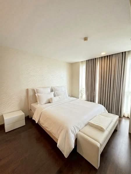 LIV@5 Condominium, Bangkok, 12 Soi Sukumvit 5, Khlongtoei Nua, Watthana, Bangkok, 1 Bedroom, 39 sqm, Condo For Rent, by Forty-Six Real Estate Group, 500438546 - DDproperty.com