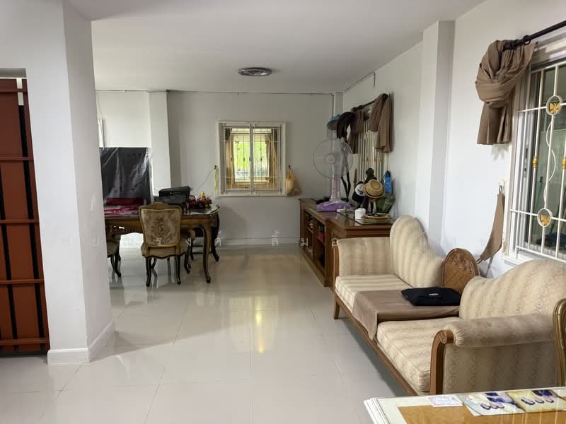 บ้านเดี่ยวพรทวีบ้านวิวสวน ติดถนนพุทธมณฑลสาย 5, Nakhon Pathom, พุทธมณฑลสาย 5, Bang Krathuk, Sam Phran, Nakhon Pathom, 4 Bedrooms, 220 sqm, Single Detached House For Sale, by ชัยณรงค์ ลิ้มอารีย์สุข, 500438551 - DDproperty.com