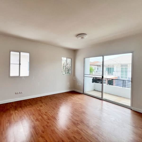 Pruksa Village 3, Pathum Thani, Khlong Sam, Khlong Luang, Pathum Thani, 3 Bedrooms, 170 sqm, Single Detached House For Sale, by AJHOMECENTER-คุณจูน, 500438612 - DDproperty.com