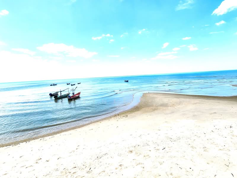 The Crest Santora, Prachuap Khiri Khan, Soi Hua Hin 7 Petchkasem Road, Hua Hin, Prachuap Khiri Khan, 2 Bedrooms, 234 sqm, Condo For Sale, by Suthasinee Awater, 500438649 - DDproperty.com