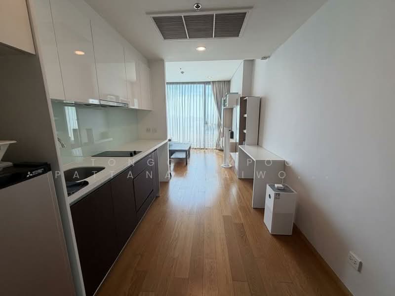 The Breeze Narathiwas, Bangkok, 198 Narathiwat Ratchanakarin Road, Chong Nonsi, Yan Nawa, Bangkok, 1 Bedroom, 45 sqm, Condo For Rent, by Tongchompoo Pattanachaiwongkoon, 500438690 - DDproperty.com