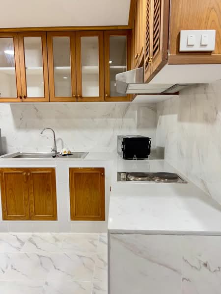 Witthayu Complex, Bangkok, 1673 New Petchaburi Road, Makkasan, Ratchathewi, Bangkok, 2 Bedrooms, 90 sqm, Condo For Rent, by Jurarat Srichat, 500438696 - DDproperty.com