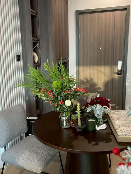 Supalai Premier Si Phraya-Samyan, Bangkok, Si Phraya Road, Si Phraya, Bang Rak, Bangkok, 1 Bedroom, 55 sqm, Condo For Sale, by Runglawan Ruangsukdi, 500438749 - Living Room - DDproperty.com