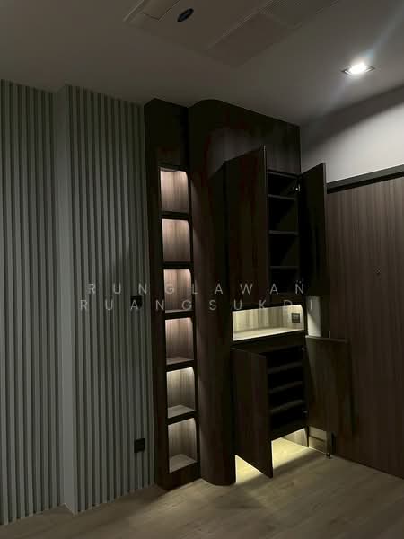 Supalai Premier Si Phraya-Samyan, Bangkok, Si Phraya Road, Si Phraya, Bang Rak, Bangkok, 1 Bedroom, 55 sqm, Condo For Sale, by Runglawan Ruangsukdi, 500438749 - Living Room - DDproperty.com