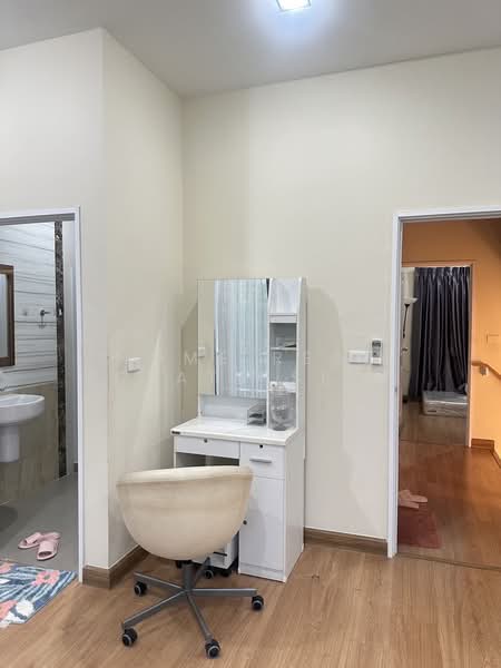 Golden Town 3 Bangna-Suanluang, Bangkok, Kanchanaphisek Road, Prawet, Bangkok, 4 Bedrooms, 117 sqm, Townhouse For Sale, by HOME Real Estate Service, 500438750 - DDproperty.com