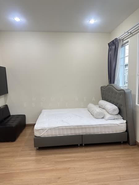 Golden Town 3 Bangna-Suanluang, Bangkok, Kanchanaphisek Road, Prawet, Bangkok, 4 Bedrooms, 117 sqm, Townhouse For Sale, by HOME Real Estate Service, 500438750 - DDproperty.com